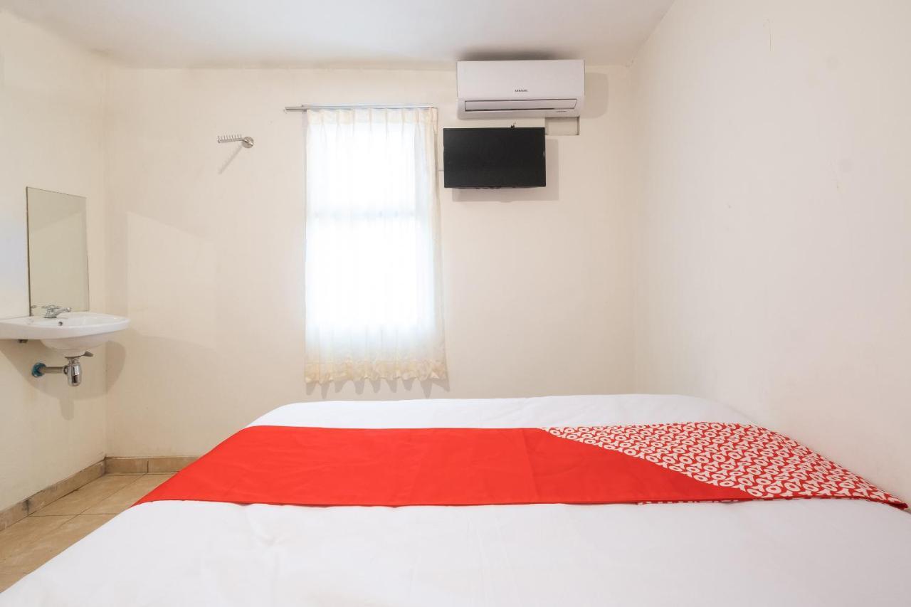 Oyo 2173 Bnv House Babarsari Hotel Maguwo Luaran gambar